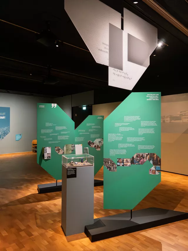 Plattendirektdruck f&uuml;r Afghanistan Ausstellung in Stuttgart