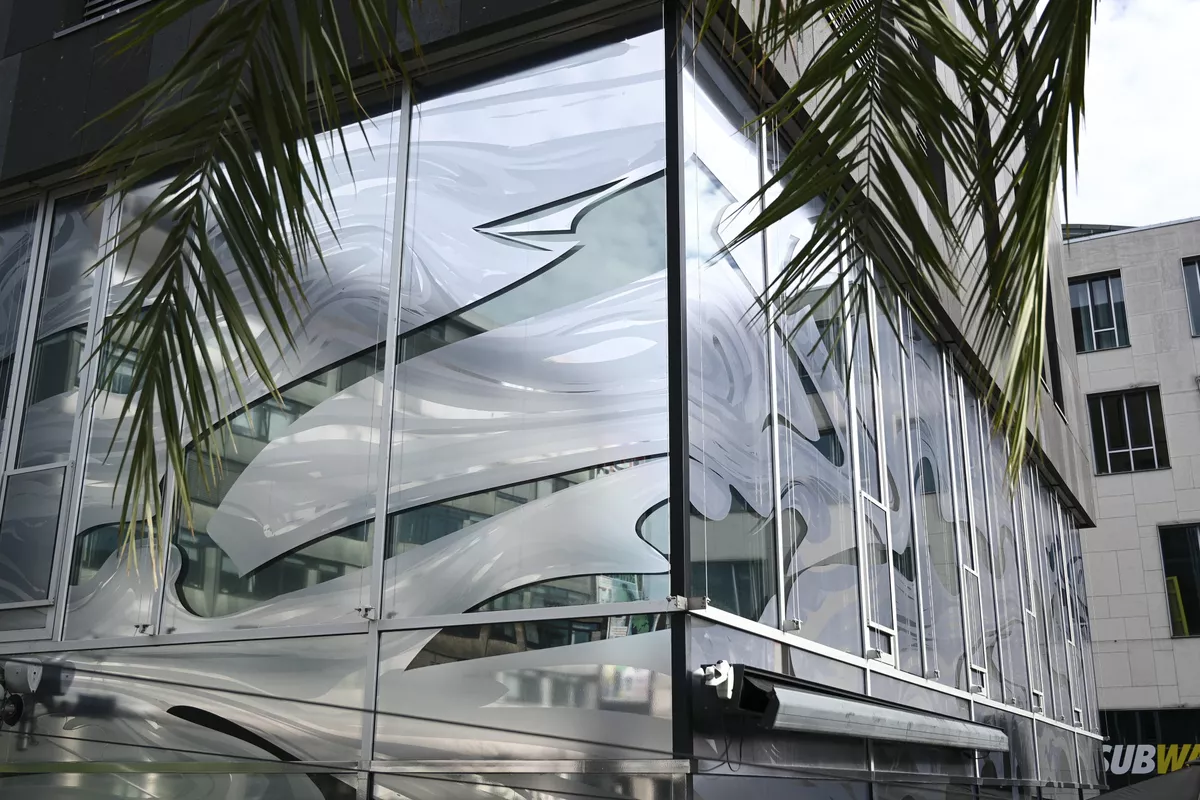 bedruckte Chromfolie am Schlossplatz in Stuttgart